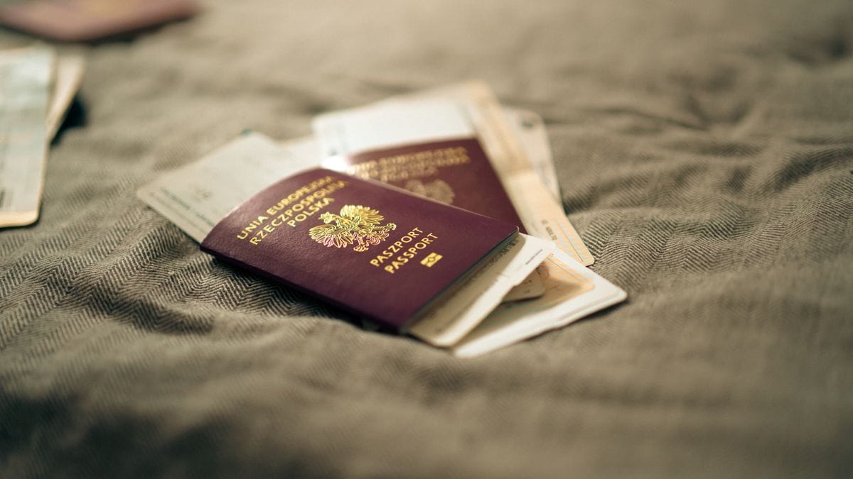 Părinți și copii cu pașapoarte pentru ETA UK